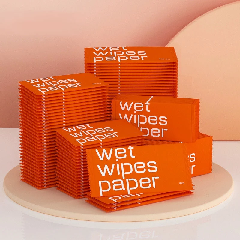 Lingettes humides organiques: lingettes plus portables