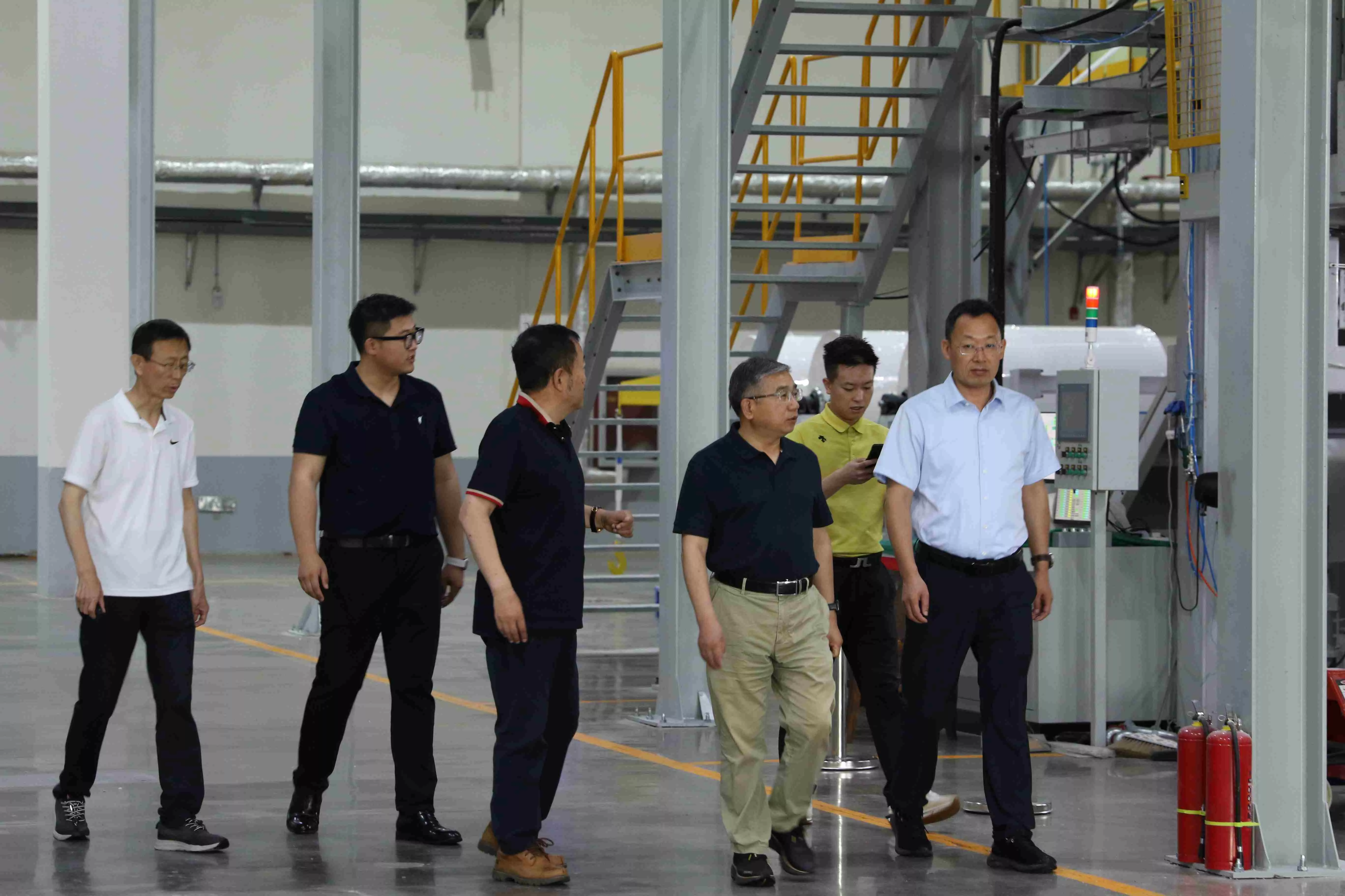 Green Future, un nouveau chapitre - L'Université Qingdao et le groupe Tianyi ouvrent conjointement une nouvelle ère de matériaux verts à faible teneur en carbone